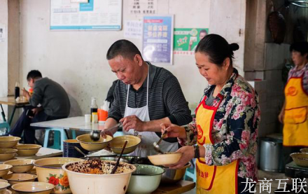 抖拓济南疫情常态化管控下，有哪4家餐饮店能活下来？